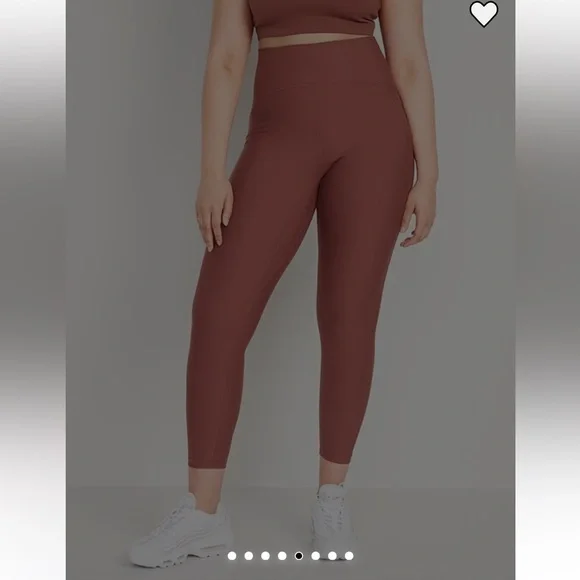 Extra high waisted powder lite leggings - Picture 9 of 10